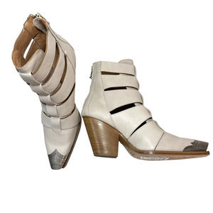 Free People Fisherman Western Brayden Heel Boots Cream Women 39.5 NWOB Toe Cap